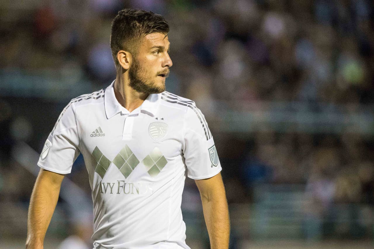 Diego Rubio seguirá en Sporting Kansas City al menos hasta diciembre.