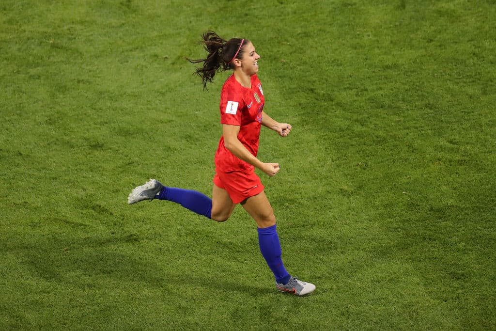 Y el gol de Morgan era un doble propósito de festejo: era el día de su cumpleaños, y con su gol EEUU se metía de nuevo a una Final de Copa del Mundo.