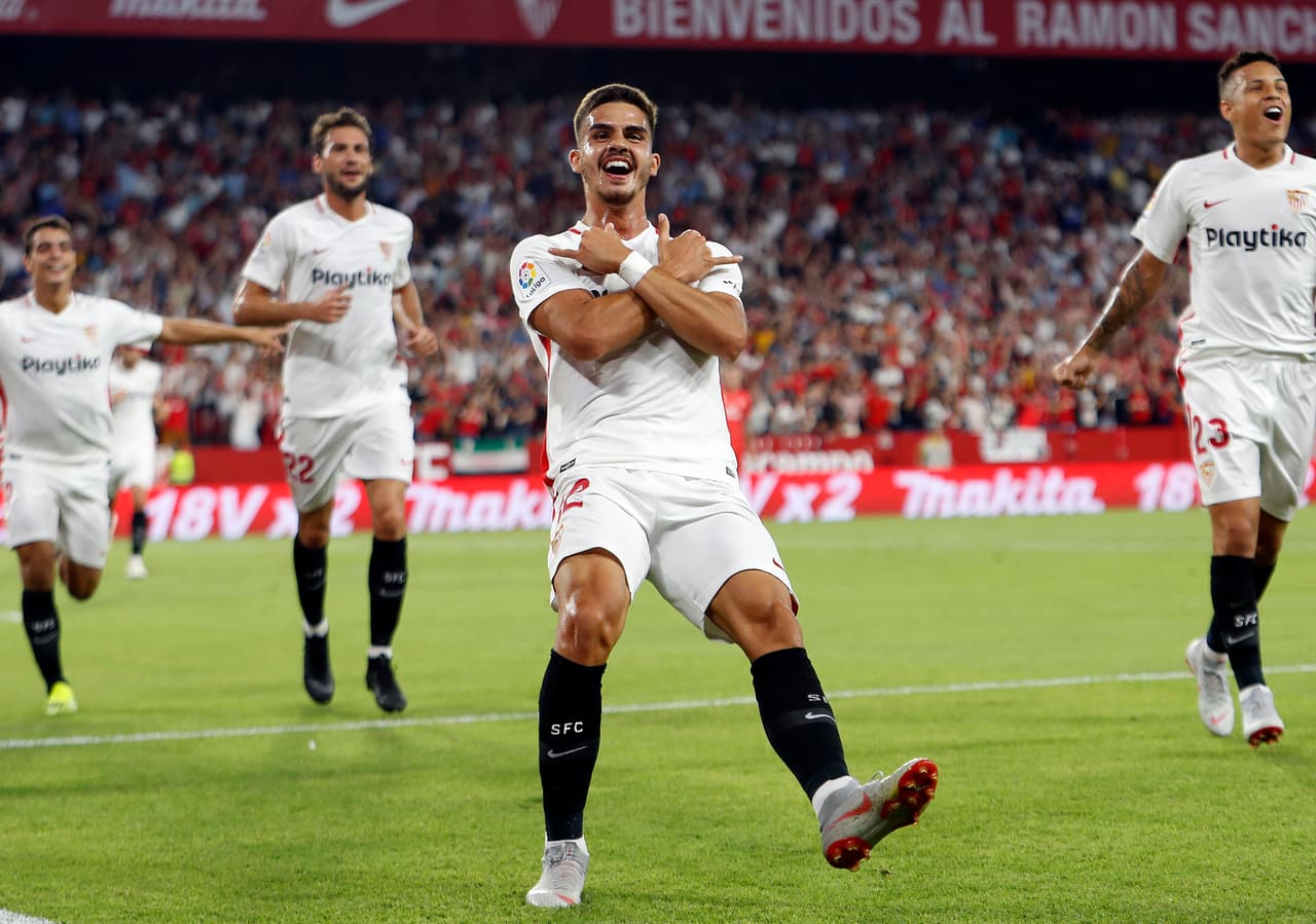 Sevilla se impuso con claridad 3-0 contra Real Madrid en la Jornada 6 de la Liga de España con un juego eficaz en el que lució muy superior a su rival, que perdió la oportunidad de ser líder.