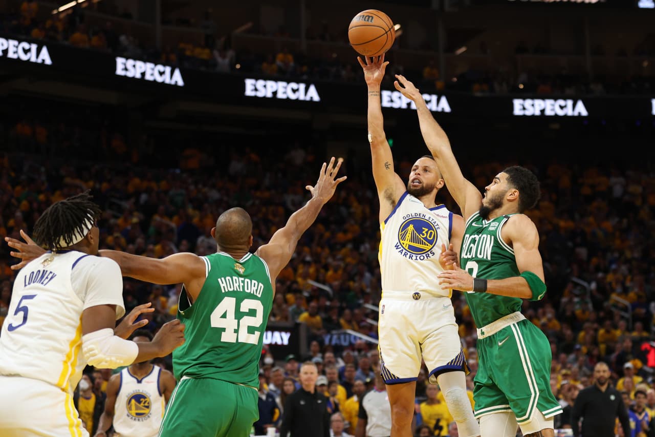 Los Boston Celtics vinieron de atrás en los últimos minutos para derrotar a los Goden State Warriors en el Juego 1 de las NBA Finals.