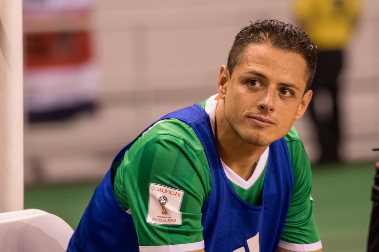 El futuro de Javier Hernández en West Ham parece finalizado y el mexicano podría llegar, según medios internacionales, a reforzar a Chivas de Guadalajara para el Mundial de Clubes.