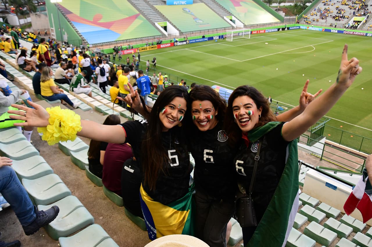 Gran ambiente en el estadio Walmir Campelo Bezerra para la final del Mundial Sub-17 entre Brasil y México.