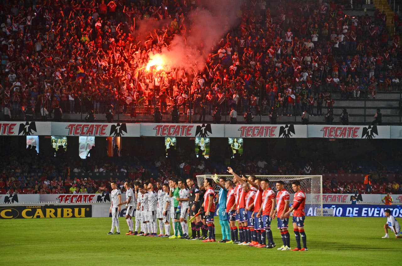 Oficial: Por violencia, el estadio del Veracruz es sancionado un juego; 'El Tuca', dos juegos