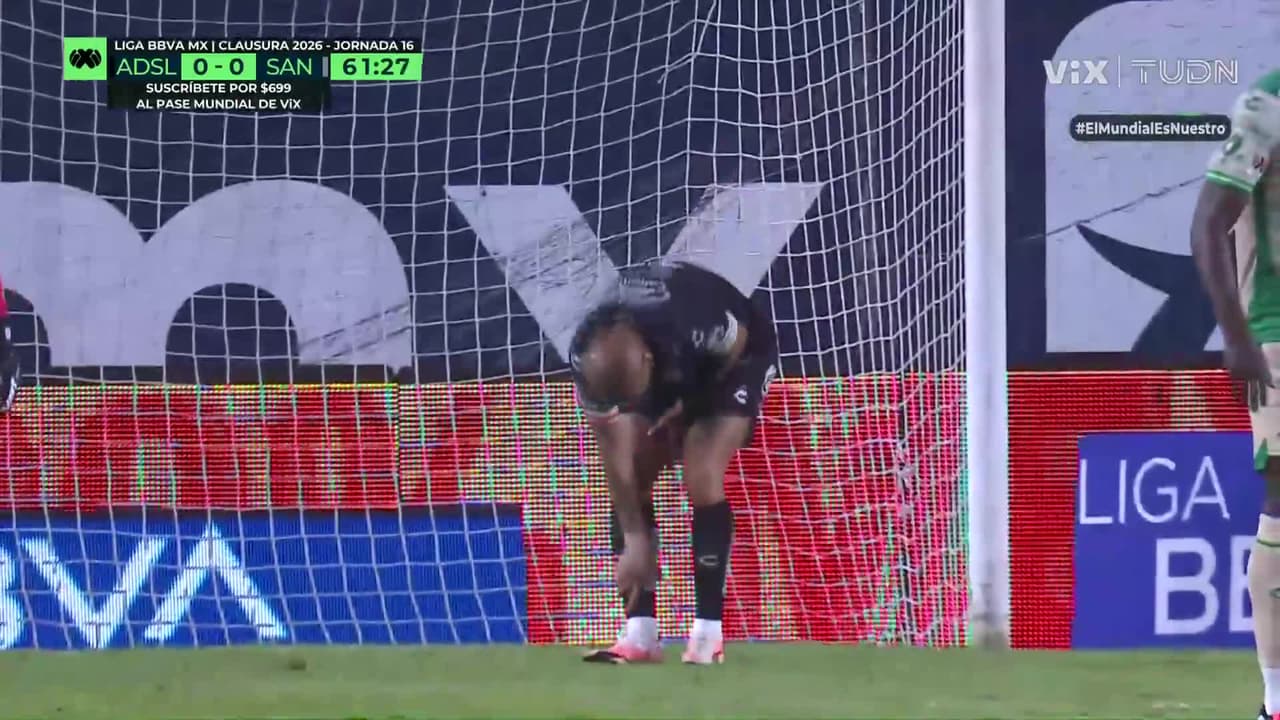 ¡Joao Pedro se pierde en dos ocasiones la oportunidad de abrir el marcador!