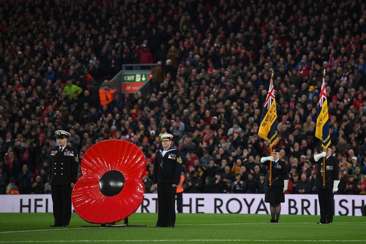 Con victoria de tres goles a uno sobre el Manchester City, el Liverpool es líder de la Premier League y City cae a la cuarta posición.
