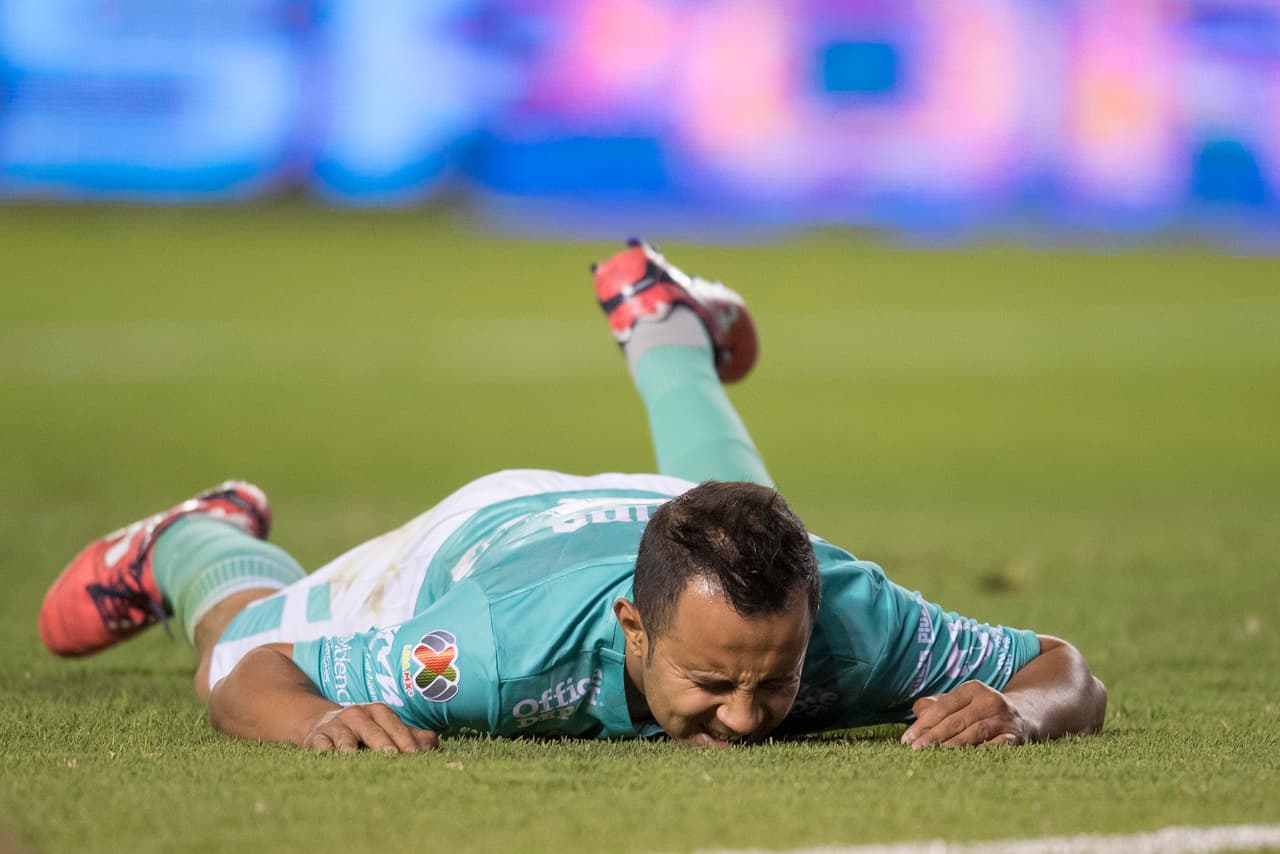 León ha venido a menos, los Esmeraldas ligaron su quinta derrota en sus últimos seis juegos que ha disputado entre liga y liguilla.