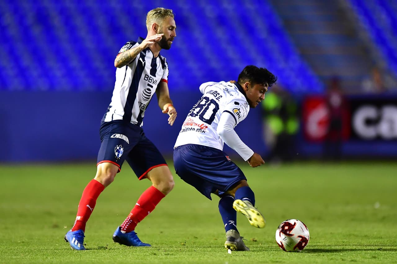 Con goles de Miguel Layún, Rogelio Funes Mori y doblete de Maxi Meza, Monterrey gana en Celaya y pone un pie en la siguente ronda de la Copa MX.