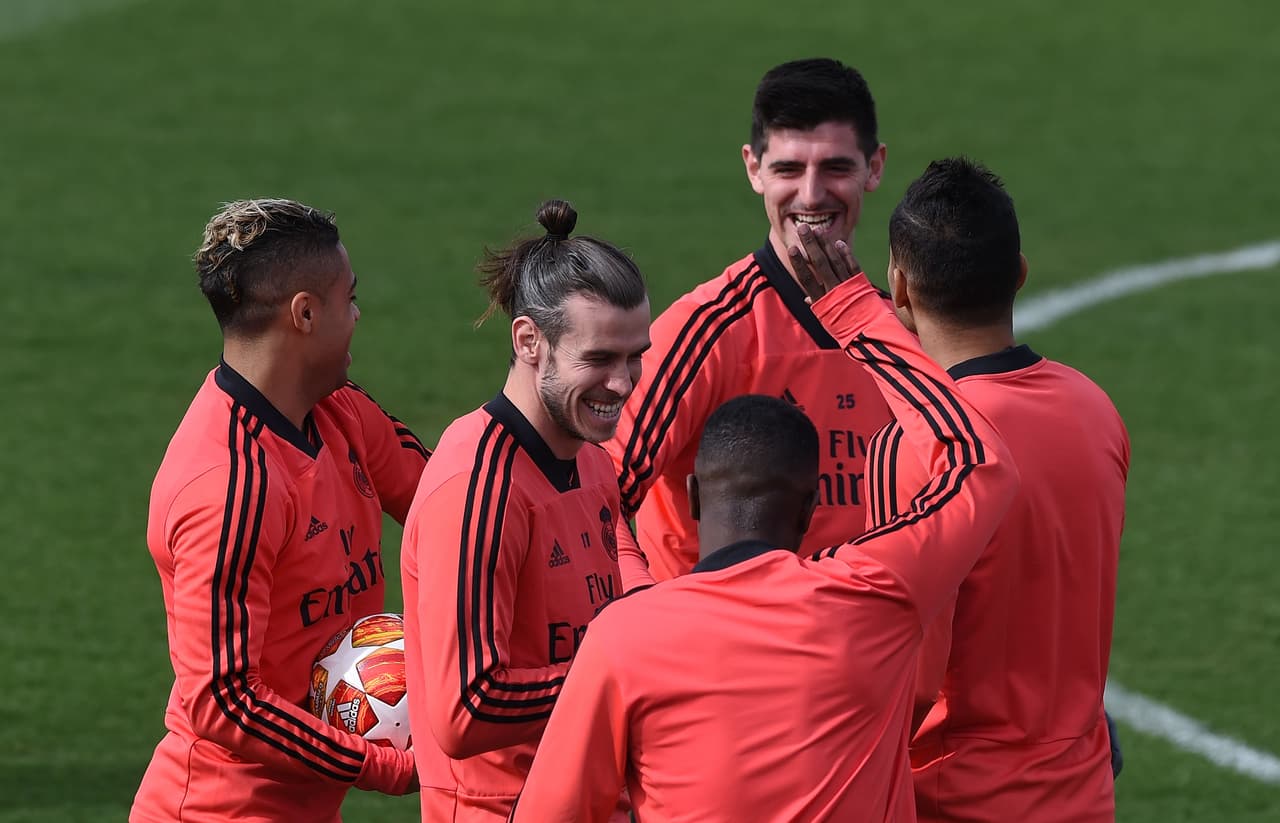 Real Madrid entrenó luego de sus dos derrotas en casa contra Barcelona (Copa del Rey y Liga de España), pero ya piensa en su duelo de vuelta contra Ajax en los Octavos de Final de Champions League.