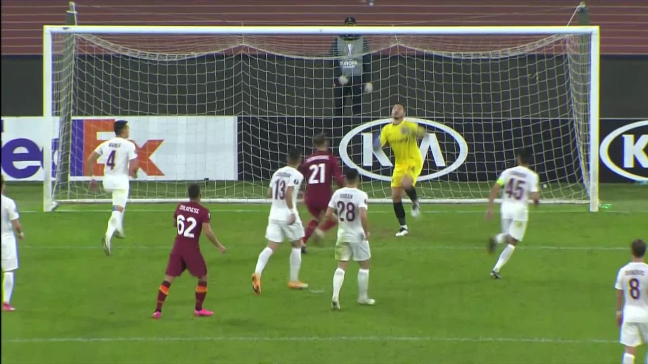 ¡TIRO ATAJADO! disparo por Tommaso Milanese.