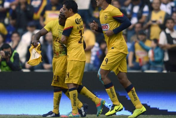 8.- América casi el doble de goles a favor.- Donde la cosa está muy dispareja, es en el renglón de goles a favor. Las Águilas han hecho 21, por 11 del ‘Rebaño’, este punto es una ventaja muy clara para el equipo americanista que ha demostrado tener mejores argumentos, variantes y sobre todo contundencia que su odiado rival.