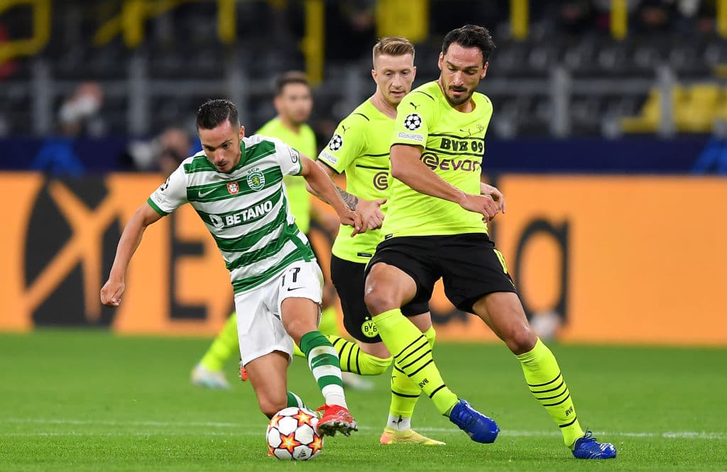 Donyell Malen es el encargado de maracar el único del partido en el duelo 1-0 entre el Borussia Dormund y el Sporting de Lisboa.