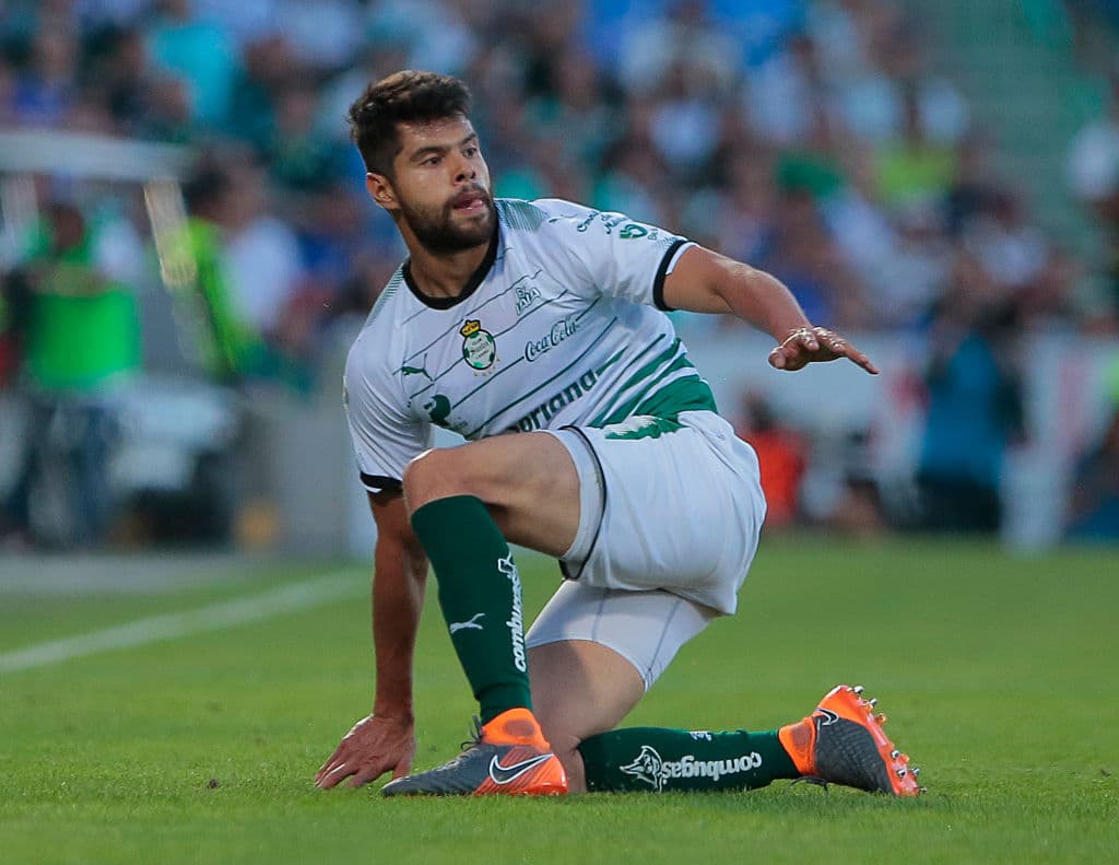 Néstor Araujo, Celta. El defensa debutará en la Liga española, y previamente tendrá tres amistosos. El 27 de julio ante el Sporting Braga, el de agosto contra Southampton y el día 4 al Fulham.
<br>