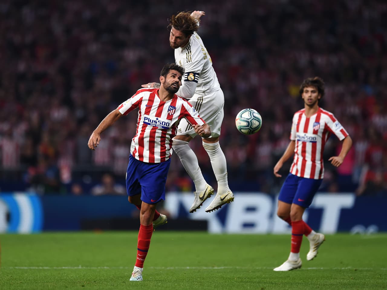 Tras el duelo, Real Madrid ocupa el primer puesto de La Liga con 15 puntos. Su siguiente compromiso será ante Granada, quienes son segundo general.