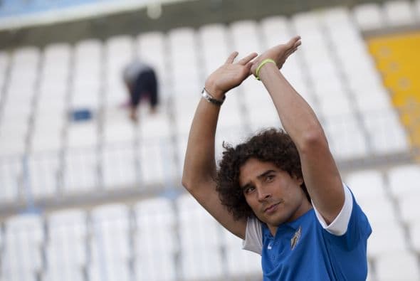 Ochoa es el que peor la ha pasado, pues después de su destacada actuación en Brasil 2014, el arquero surgido de la Cantera del América, arribó al Málaga para ser suplente del camerunés, Carlos Kanemi, al grado que no ha podido debutar en la Liga de España y apenas suma dos duelos en la Copa del Rey, donde recibió sólo dos goles.