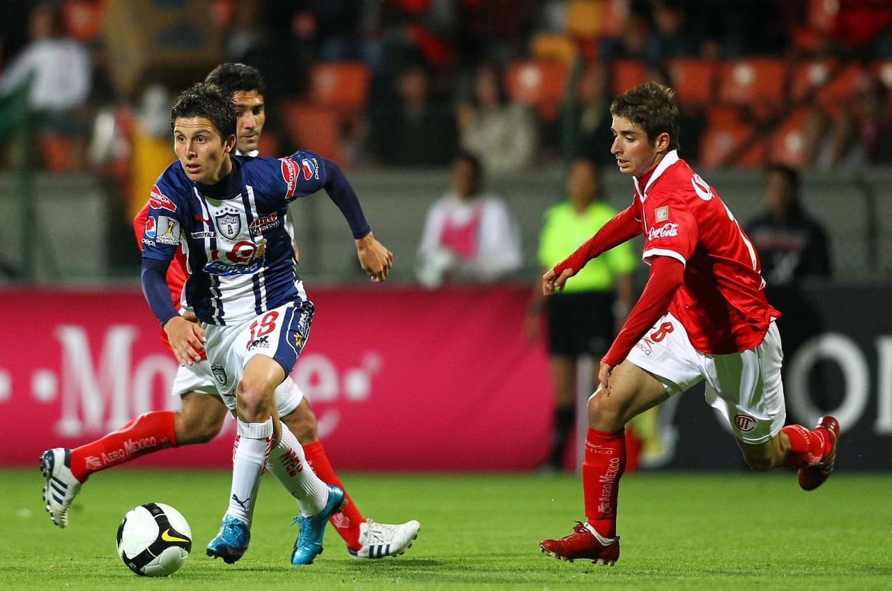 José Francisco 'El Gringo' Torres nació en Longview, Texas, y tiene la doble nacionalidad. En el 2008 decide jugar por Estados Unidos y Bob Bradley lo lleva a Sudáfrica 2010, donde fue titular en el emocionante 2-2 contra Eslovenia.