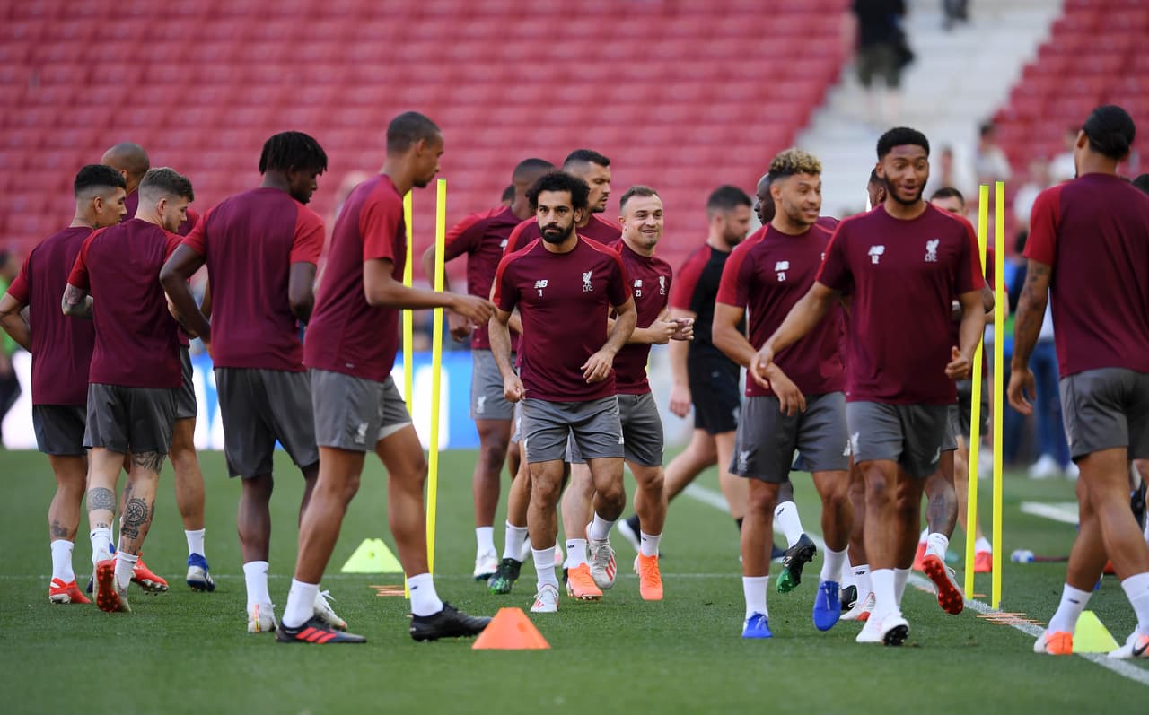 Liverpool vive las últimas horas previas a la Final de la UEFA Champions League con alegría e incluso la presencia de Andrea Pirlo en su reconocimiento del campo del Metropolitano. Los dirigidos por Jürgen Klopp ultimaron detalles en una sesión de entrenamiento con acceso a la prensa.