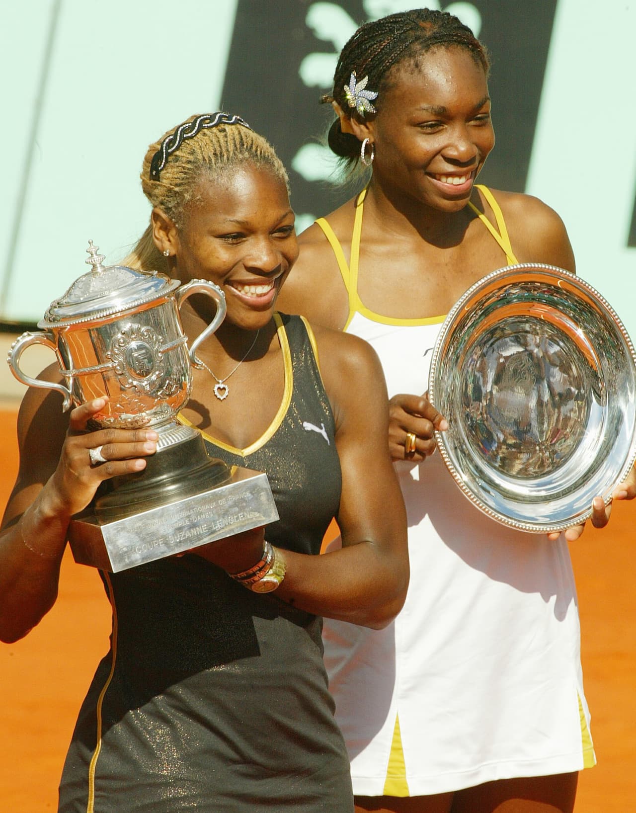 Serena tomaría revancha contra su hermana en la final del Roland Garros de 2002, en una seguidilla de finales entre ambas que mostraba su superioridad en WTA.