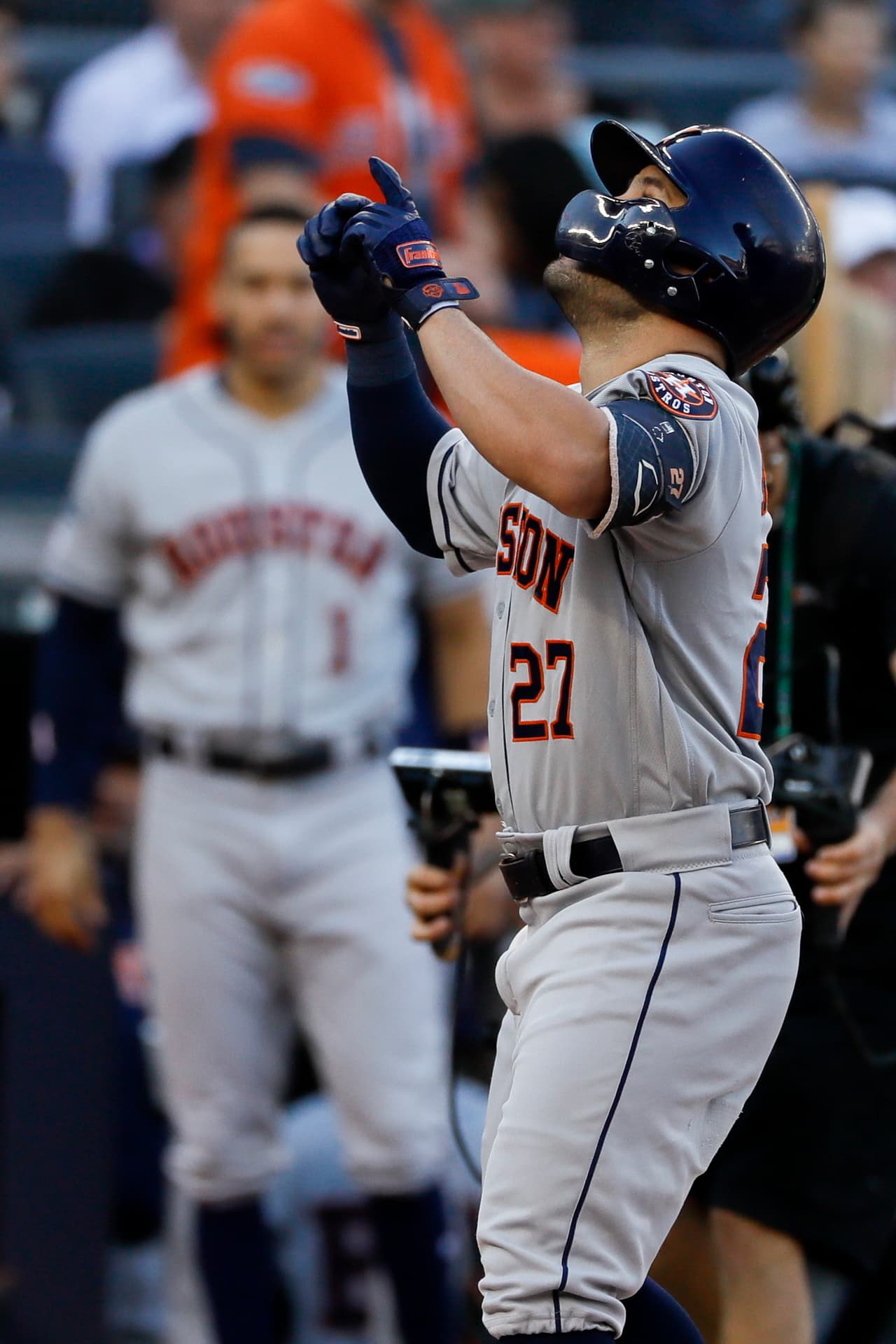 Los Astros derrotan a domicilio a los Yankees y se ponen 2-1.