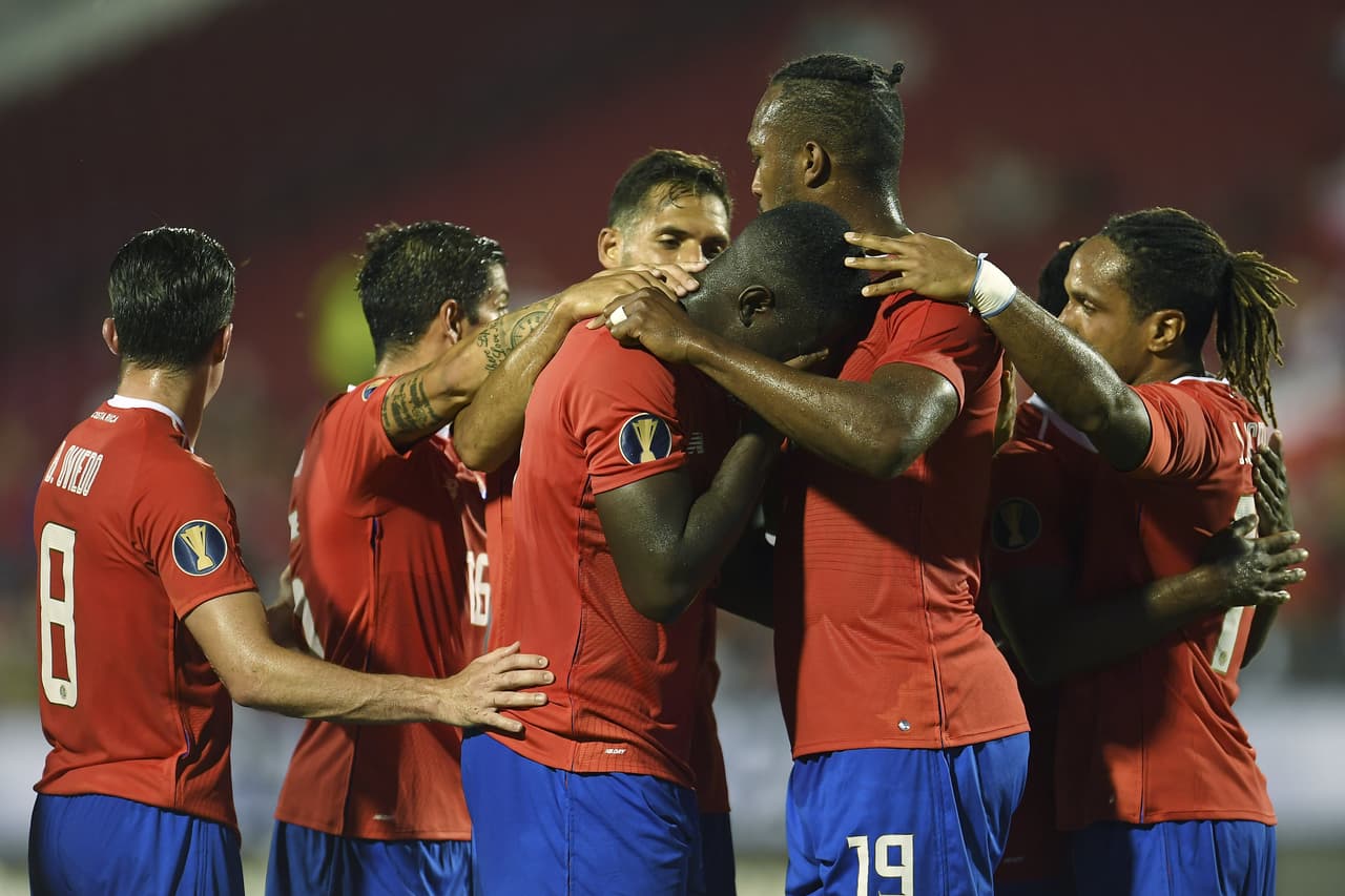 Las selecciones de Costa Rica y Bermudas se vieron las caras en Toyota Stadium, en Frisco, Texas, por el Grupo B de la Copa Oro 2019. Costa Rica se adelantó en el marcador con gol de Mayron George a los 30 minutos. Más tarde, con gol de Elías Aguilar, los Ticos aumentaron a 2-0 la ventaja pero a los 59 minutos, de penalti, Nahki Wells descontó por los bermudeños.