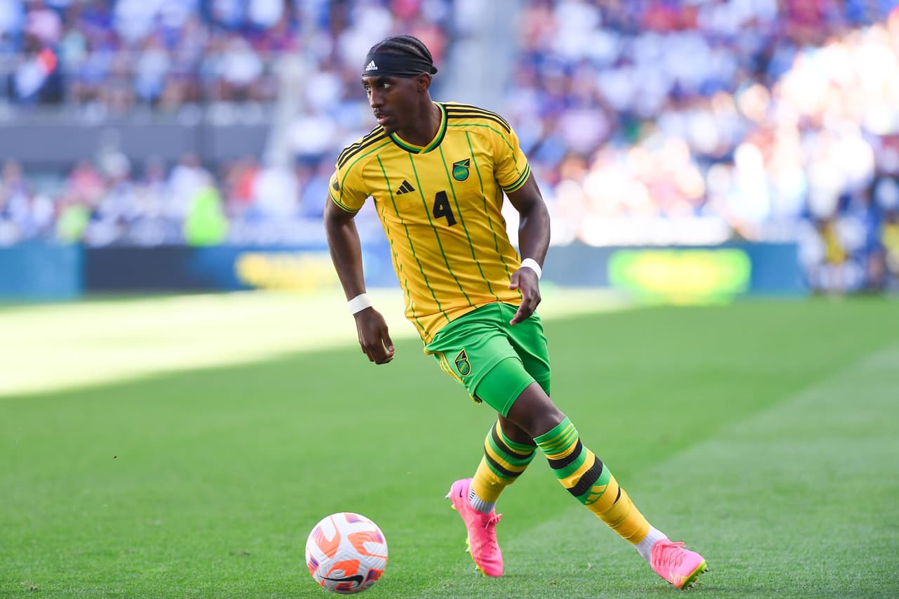 Amar'i Bell de Jamaica dentro del once ideal de Cuartos de Final de la Copa Oro 2023.