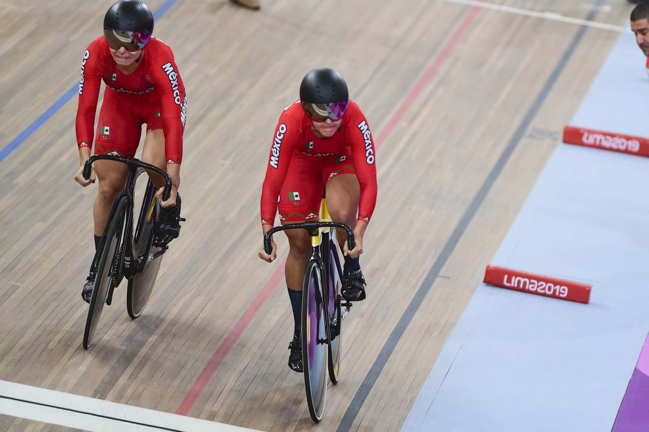 Ciclistas de oro para México.