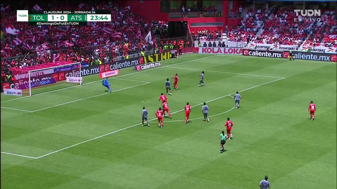 ¡TIRO ATAJADO! disparo por Eduardo Aguirre.