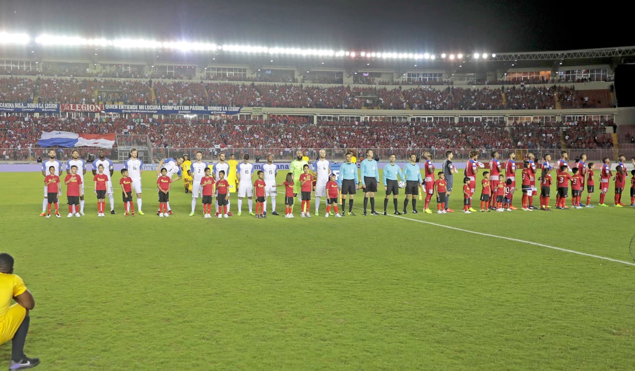 Todo listo para el arranque del partido. Las selecciones están ya en el terreno de juego.
