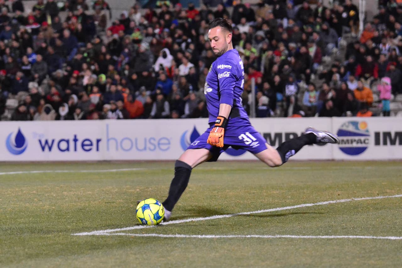 Iván Vázquez repitió 'oso' con Juárez