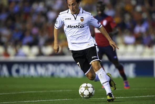 Andrés Guardado ha hecho huesos viejos en España, el volante emigró en el 2007 al Deportivo la Coruña con el cual vivió un descenso y después fue contratado con el Valencia, equipo con el cual busca regularidad en su octava temporada en Europa.