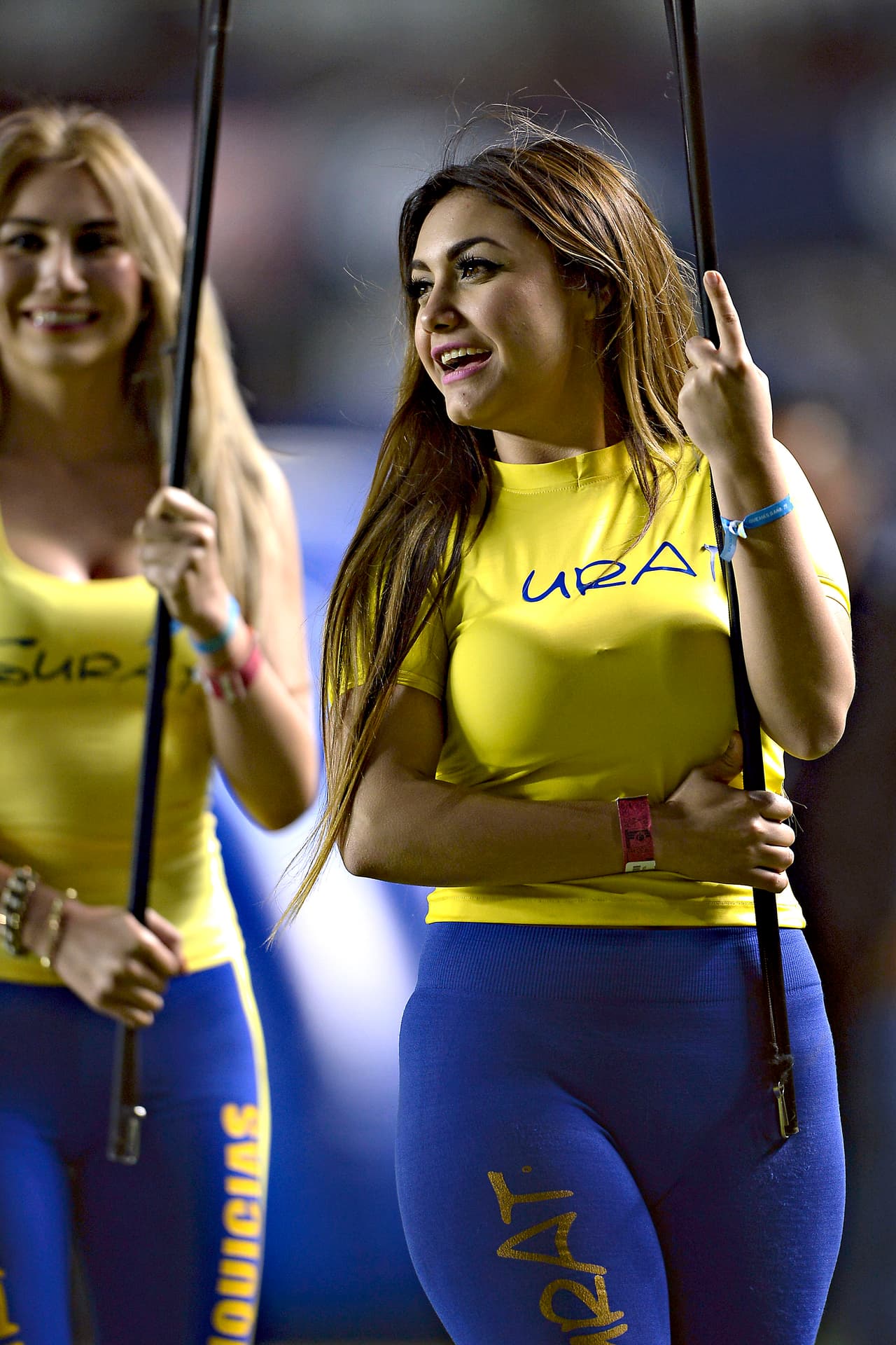 La belleza de las porristas en la fecha 17