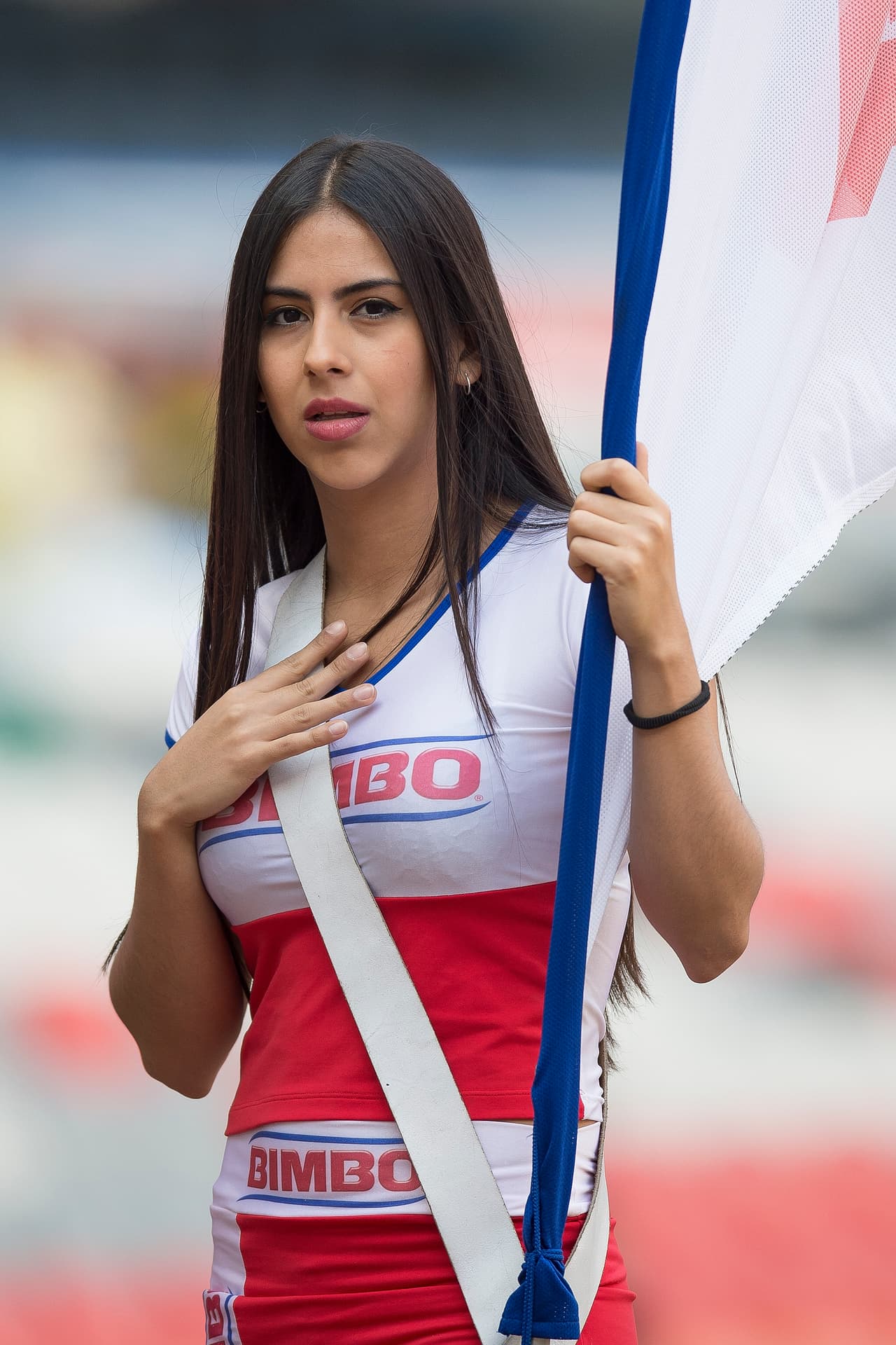 La belleza de las porristas en la fecha 17