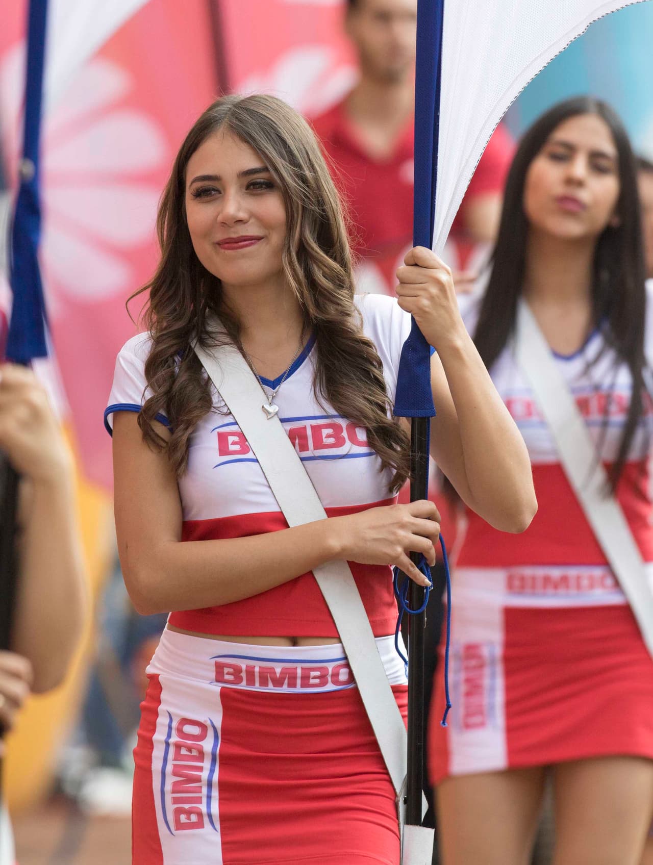 La belleza de las porristas en la fecha 17