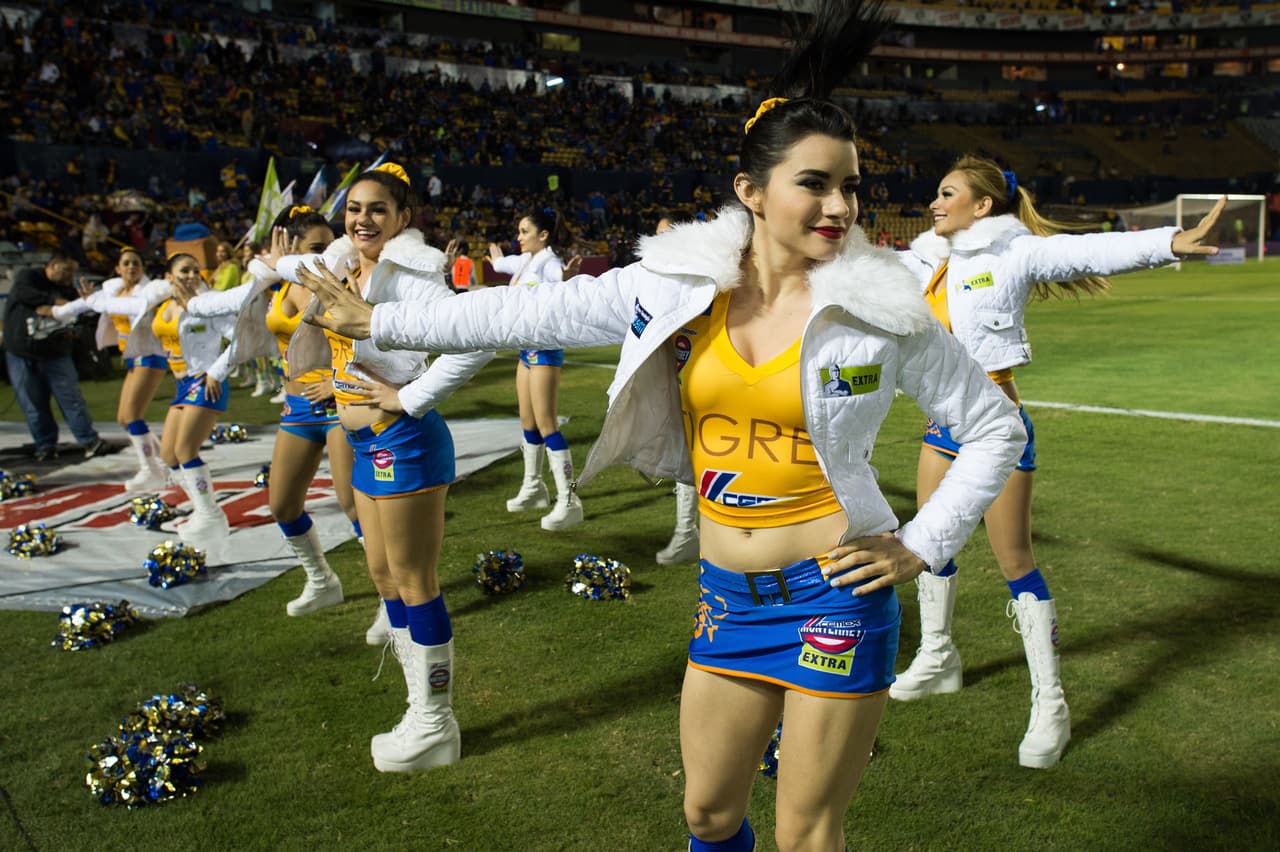 La belleza de las porristas en la fecha 17