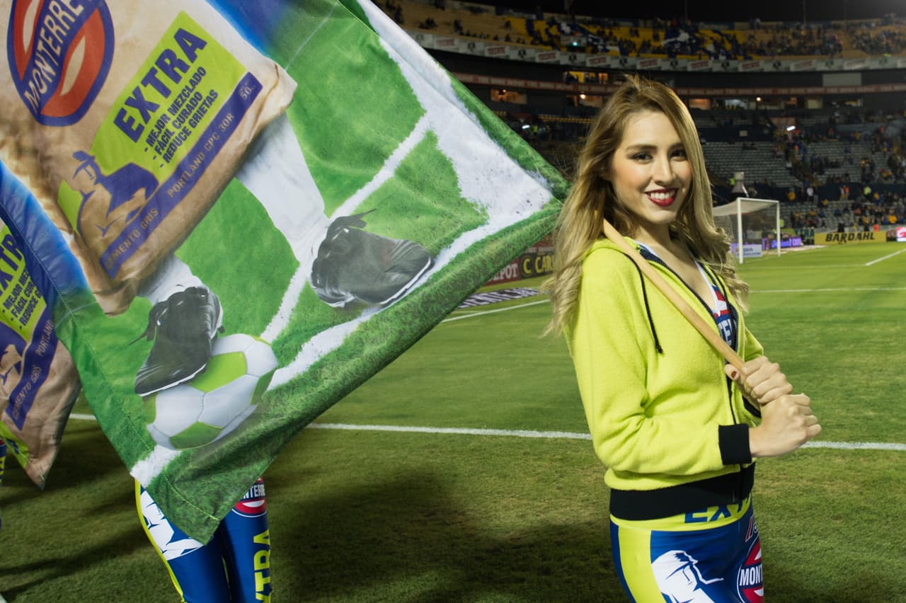 La belleza de las porristas en la fecha 17