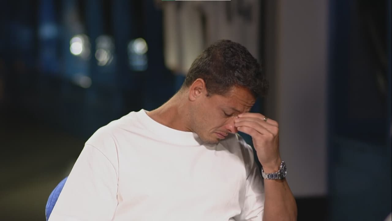 Chicharito rompe en llanto al recordar a sus hijos: “He experimentado mucho dolor”