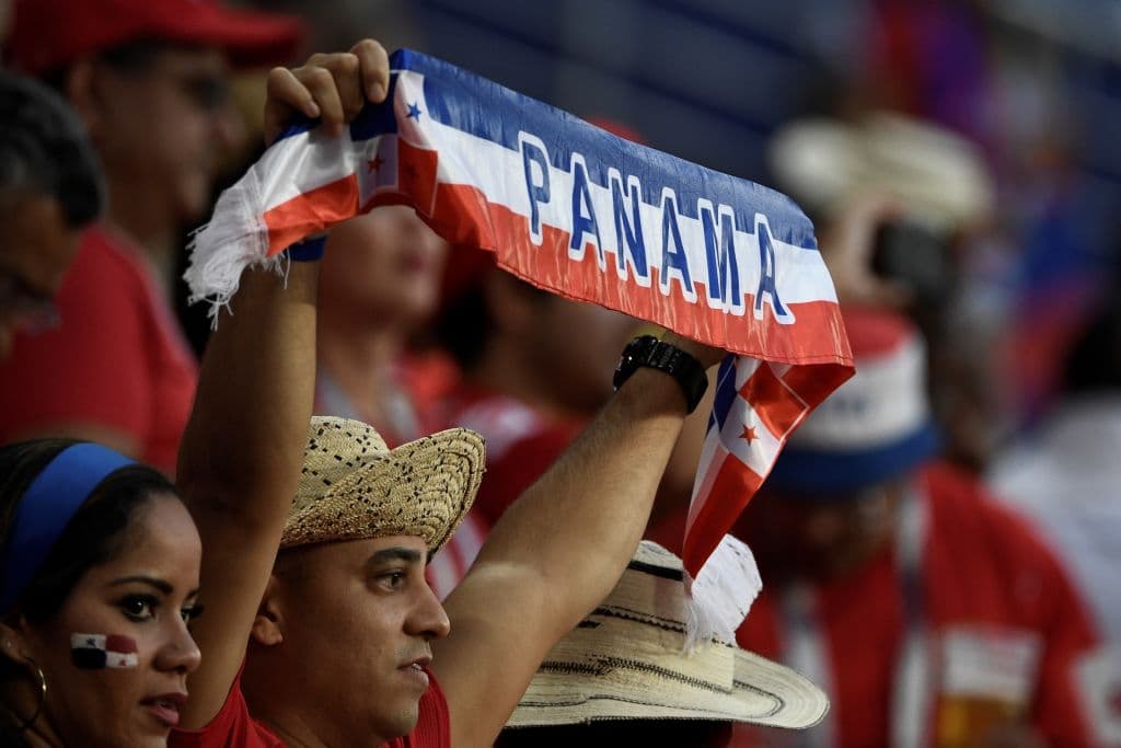 Orgullo, pasión y esperanza. Tres elementos con los que aficionados tanto de Panamá como de Túnez acudieron a Mordovia Arena para apoyar a los suyos y volver a casa con una alegría qué contar.
