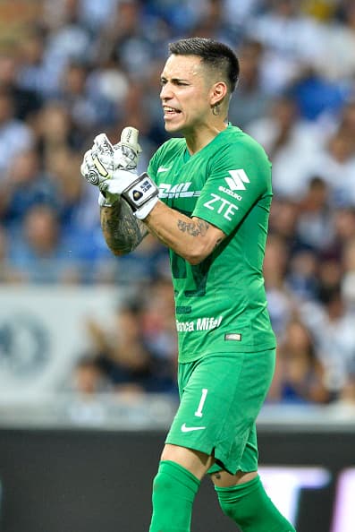 Alfredo Saldívar no pudo ser partícipe para mantener el invicto de los universitarios.