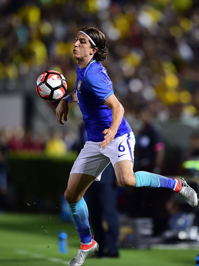 El brasileño Filipe Luis hizo 118 toques y 16 entradas al último tercio de la cancha durante el partido contra Ecuador.