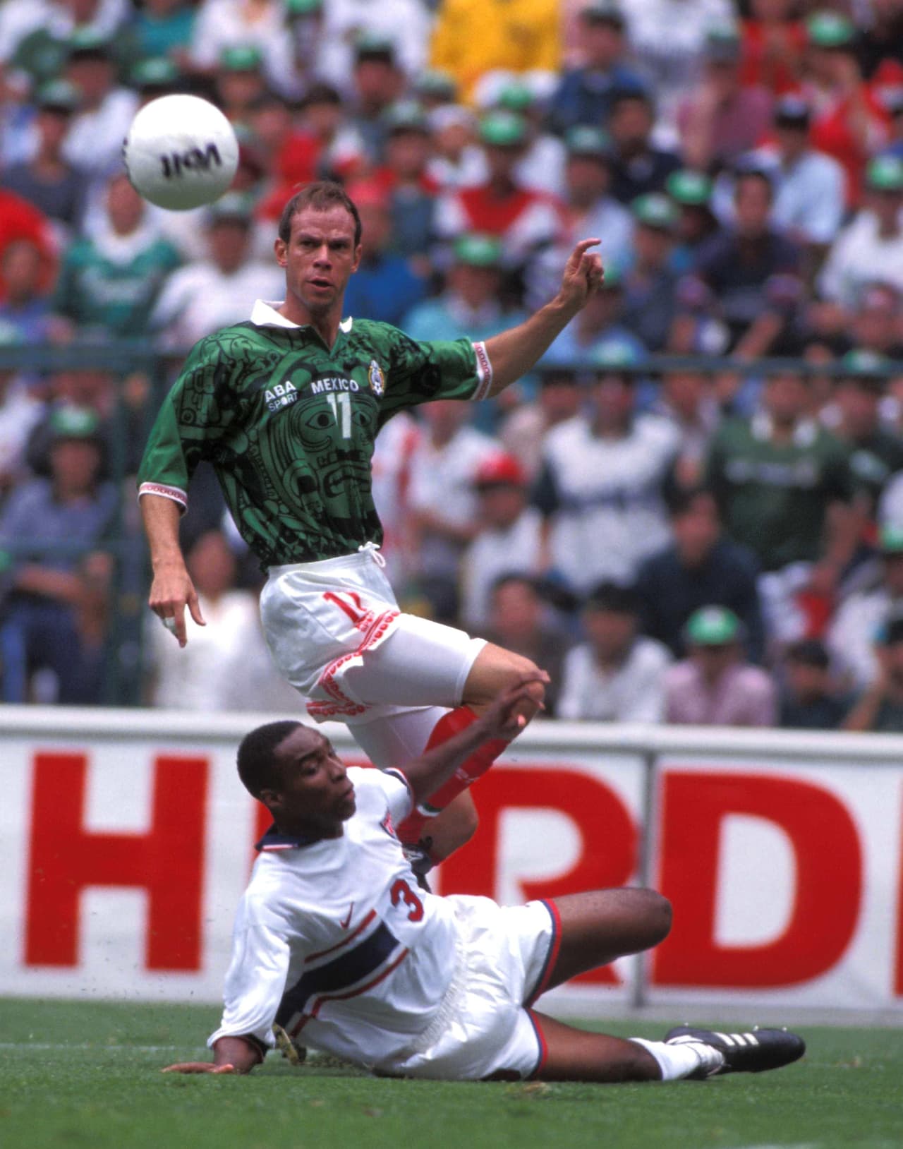 Luis Roberto Alves no sería convocado para Francia 1998, como tampoco lo fue Carlos Hermosillo.