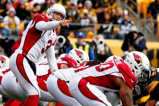 Defensiva y tercer quarterback lograron la victoria para los Steelers ante los Cardinals 25-13. Checa lo mejor del duelo.