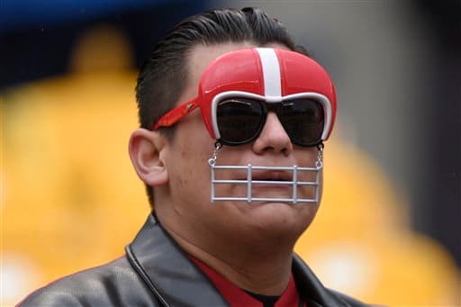 Defensiva y tercer quarterback lograron la victoria para los Steelers ante los Cardinals 25-13. Checa lo mejor del duelo.