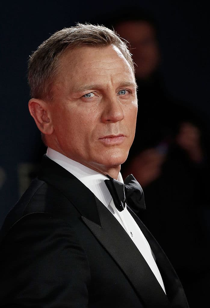 Daniel Craig, se embolsó más de $ 100 millones gracias a la venta espectacular de dos secuelas de "Knives Out" de Rian Johnson.