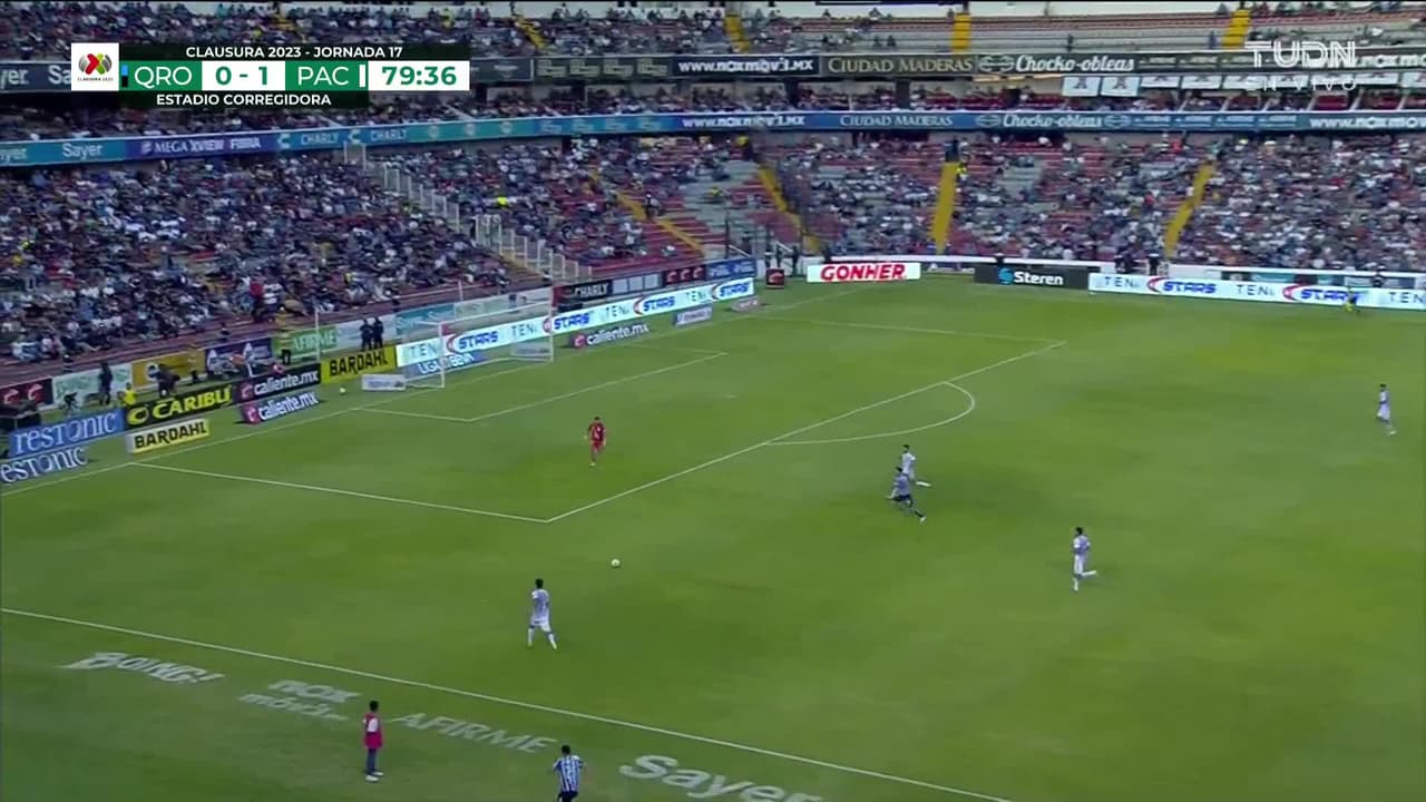 ¡TIRO ATAJADO! disparo por Christian Rivera.