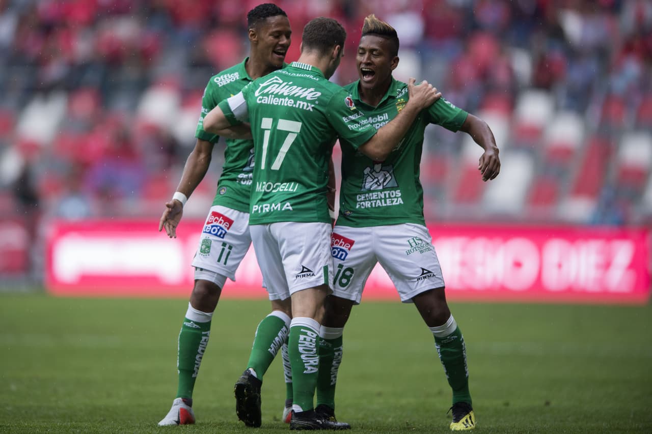Así llegó el gol de Pedro Aquino tras pase de Luis Montes al minuto 16 del primer tiempo.
