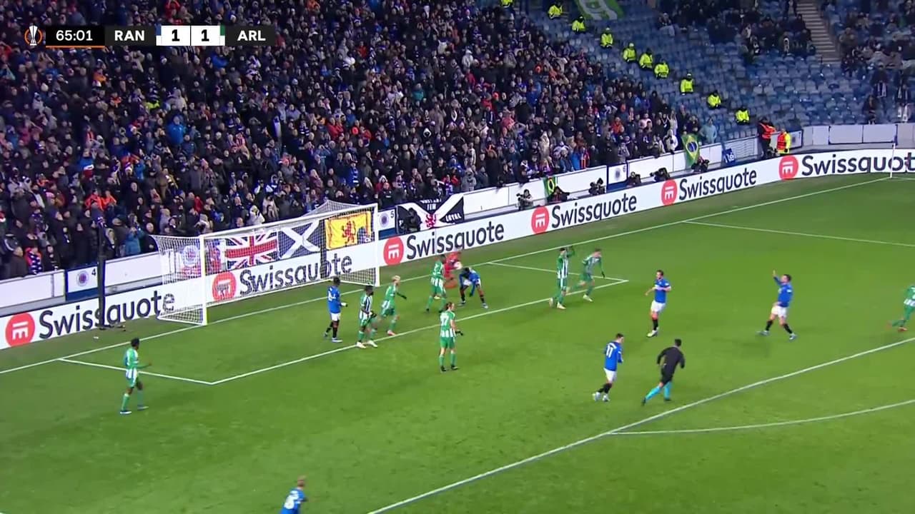 ¡TIRO ATAJADO! disparo por Danilo.