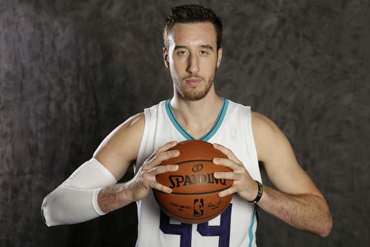 El basquetbolista Frank Kaminsky se apunta como el mayor 'troll' de los Chicago Cubs