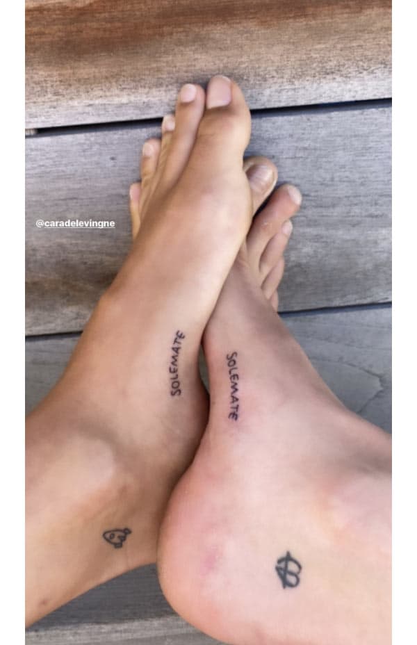 Sabemos que la modelo hace muy buenos amigos, tan cercanos que el año pasado se hizo un tatuaje con Kaia Gerber en el arco del pie.