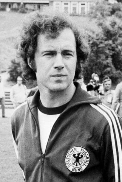El centrocampista Franz Beckenbauer suma dos Balones de Oro obtenidos en los años 1972 y 1976.