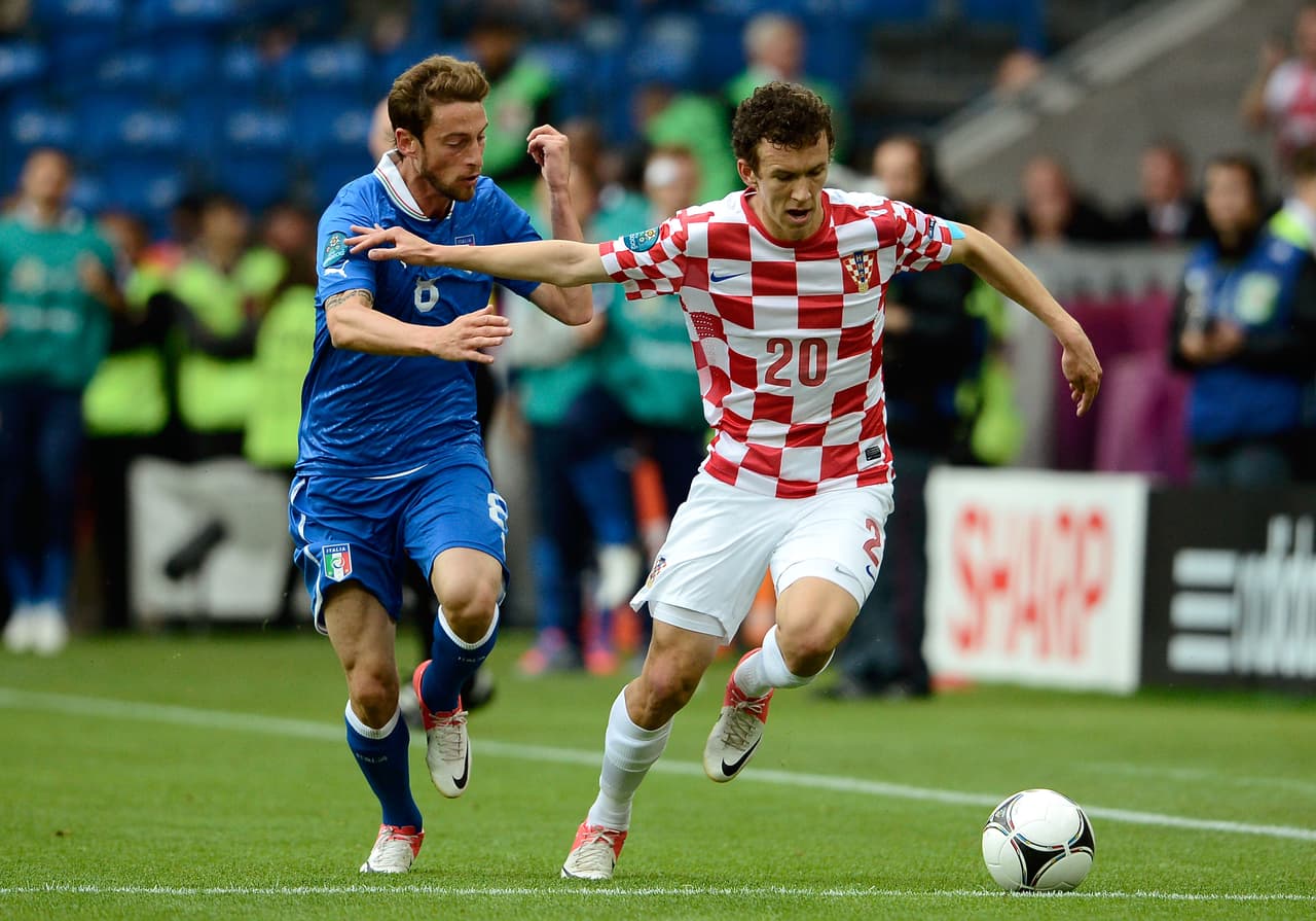 Sin embargo, Perisic fue convocado para la Eurocopa de Ucrania y Polonia 2012.