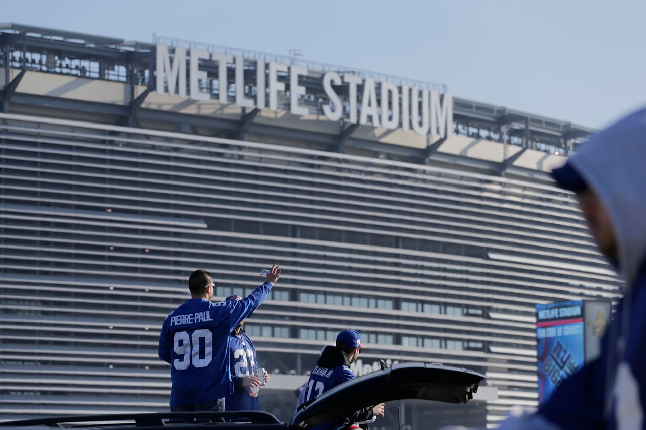 Ya en la Semana 13 de la NFL y los fans siempre presentes. ¡Checa lo mejor de ellos!